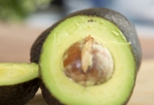牛油果哪些人不能吃 食用牛油果的潜在风险